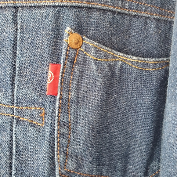 SOLD - NWOT! Levi's RED RARE Denin Jean Jacket - Picture 6 of 11